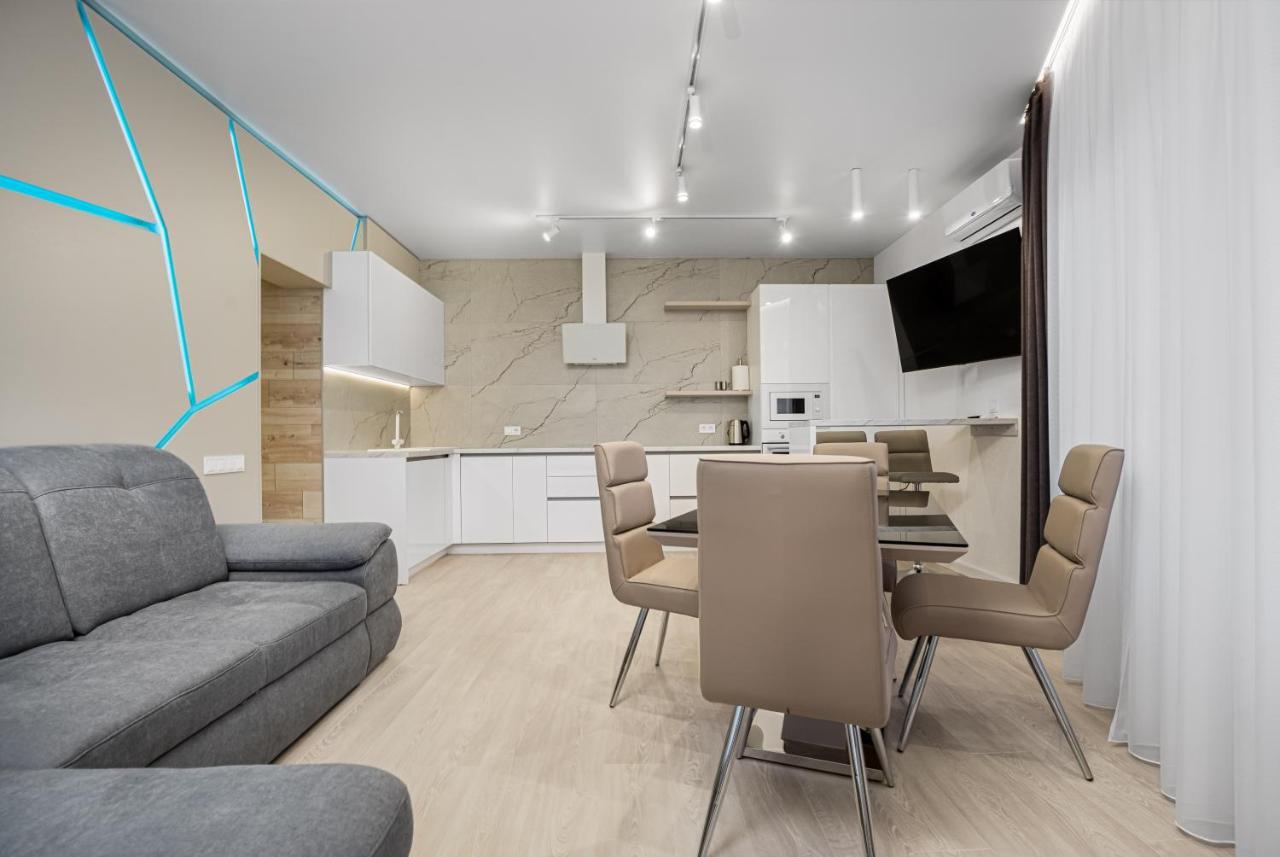 45 Pearl 2-Bedrooms Apartment With Terrace 오데사 외부 사진